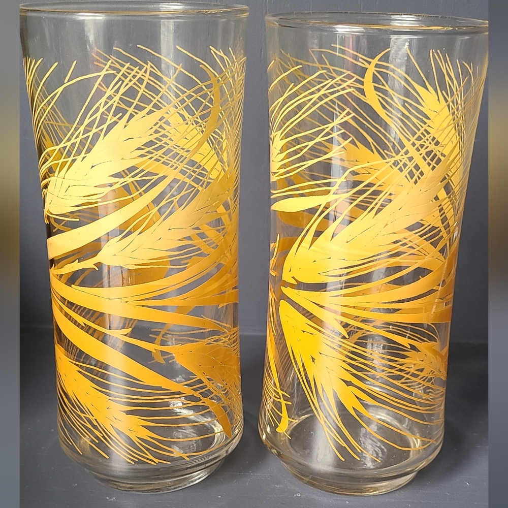 2 Vintage Libbey Golden Wheat Drinking Glasses